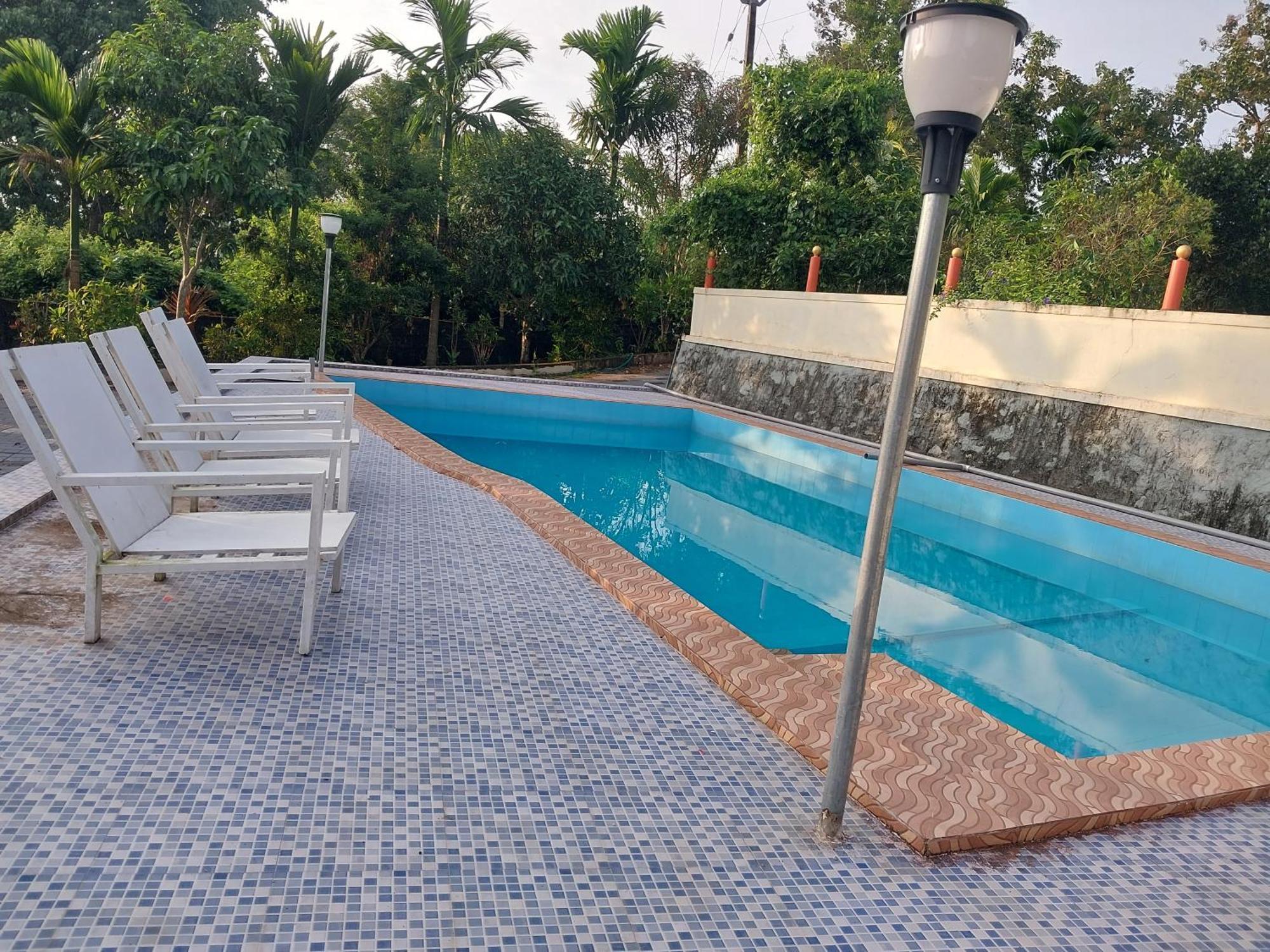 Stayberries River Rock Villa Athirapilly Kizhake Chālakudi المظهر الخارجي الصورة